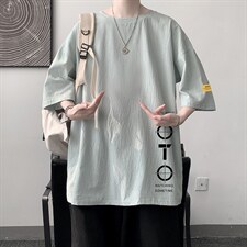 灰绿色
