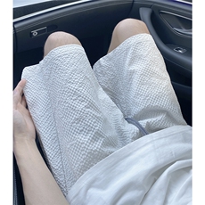 白灰色