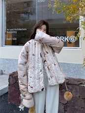 新中式轻熟风晕染碎花真毛领羽绒服女2025冬季系带收腰白鸭绒外套，女装羽绒服，艾米莉亚