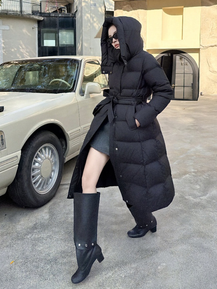 现货过膝羽绒服女加厚2026年冬季新款韩版收腰时尚保暖白鸭绒外套,女装羽绒服,琦鑫阁（原依鑫阁）