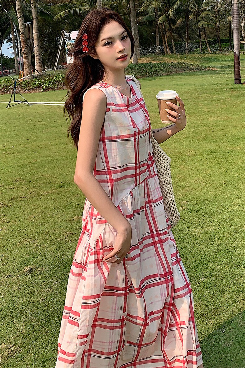 甜美红色格子无袖背心连衣裙女夏2025新款独特绝美爆款高级感长裙,女装连衣裙,浙宝305