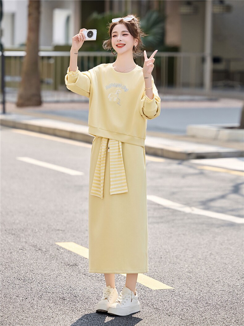 条纹披肩卫衣裙子套装女春季2026新款设计感洋气显瘦半身裙两件套,女装套装/套裙,浙宝029