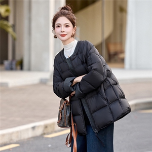90%白鸭绒羽绒服女2025年冬季新款韩版宽松圆领加厚保暖面包服图片