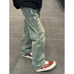 【网图有货】美式复古磨破牛仔裤男水洗做旧微喇裤K6002CC-P45图片