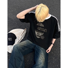 黑色