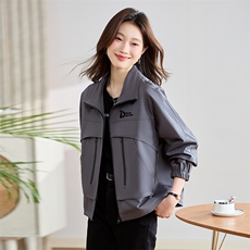 美式棒球服外套女春秋短款轻熟风高级感女士休闲宽松减龄夹克上衣，女装短外套，丽影随形