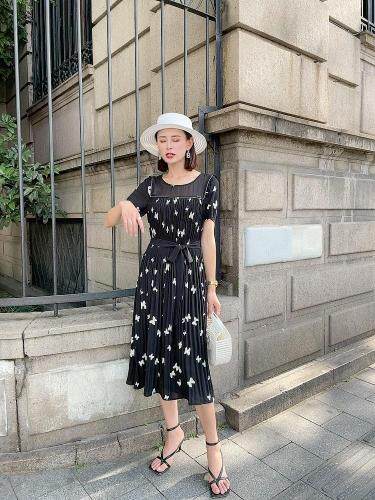 2021连衣裙，女装连衣裙，VolcanicFlame丽璨