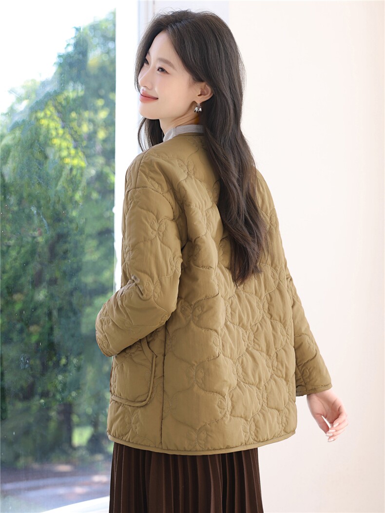 圆领新中式2025牛角扣设计感绗线夹棉棉服外套女冬洋气轻薄小棉袄,女装棉衣/棉服,涵誉