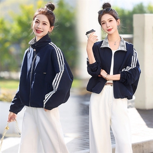 立领蕾丝拼接条纹短外套女2025春秋季新款宽松显瘦冲锋衣夹克上衣图片