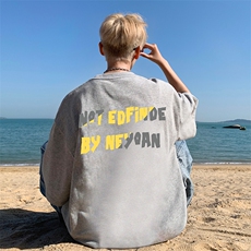 浅灰色