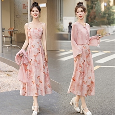 现货2024春装新款时尚潮流简约气质两件套中式盘扣高级感套装套裙，女装套装/套裙，韩然一族