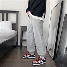 灰色