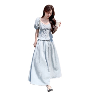 高级感小众蓝色套装裙女2025年夏季韩系显瘦上衣半身裙减龄两件套图片