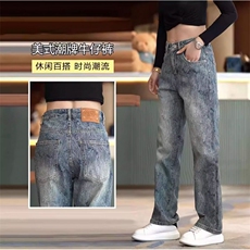 蓝色