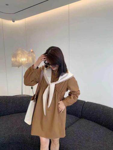 新款披肩连衣裙，女装连衣裙，红头发儿