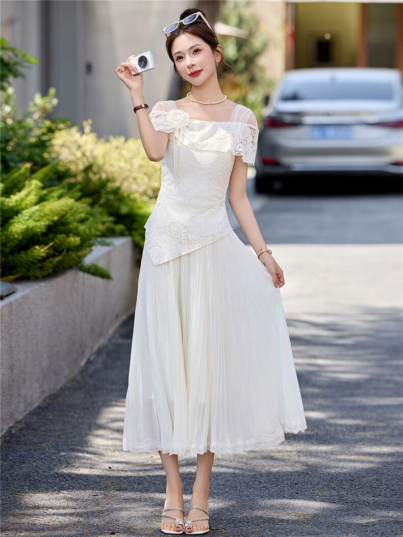 气质女神范套装女2026年夏季新款时尚镂空蕾丝上衣百褶半身裙,女装套装/套裙,拾衣