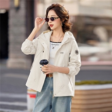 小个子短外套女2026年春季女士户外防风冲锋衣，女装短外套，悦祺