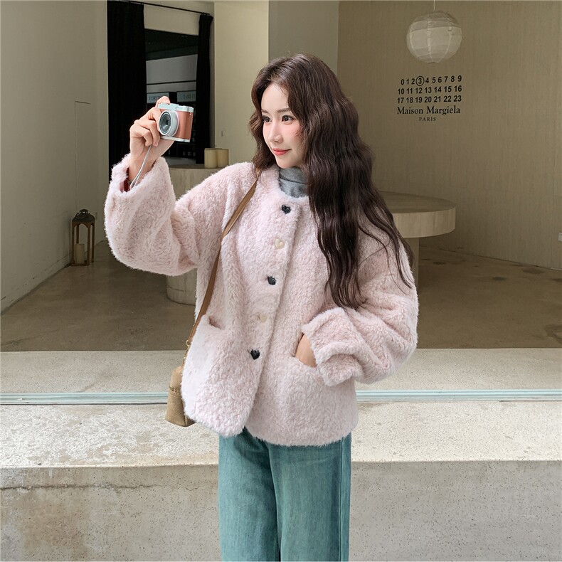 韩式甜美风羊羔毛外套女冬季2025新款设计感减龄温柔显瘦毛绒上衣,女装棉衣/棉服,2D078