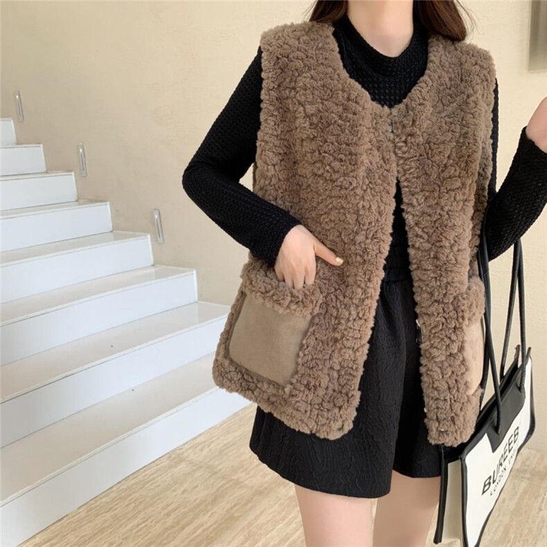 口袋拼麂皮马甲，女装马甲，吉之红