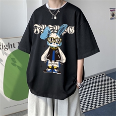 黑色