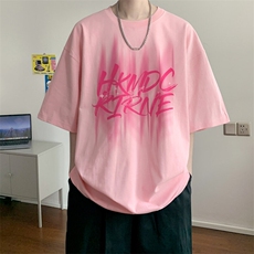 粉红色