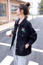 牛仔外套女短款2025春秋新款小个子妈妈宽松时尚牛仔衣夹克衫上衣，女装牛仔外套，意芙