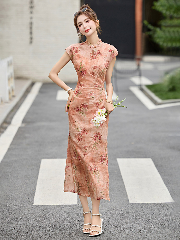 新中式连衣裙女2025超火夏季新款气质超好看修身长款提花旗袍裙子,女装连衣裙,布芭啦