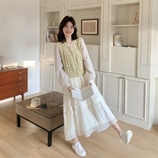 【现货】毛衣马甲蕾丝裙套装#2502-P150-K228，女装套装/套裙，2C111