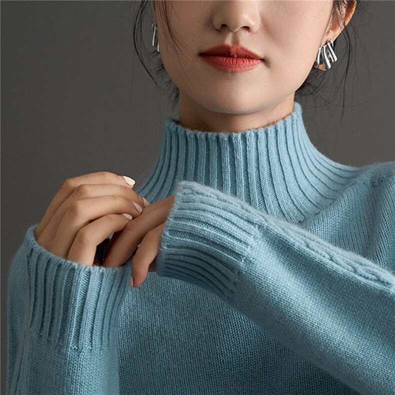 2025年秋季新款高领纯色绞花下开叉针织羊毛衫，女装羊毛衫，唯若美羊绒