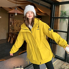 新款主推派克冲锋衣保暖外套2670-P265-K388，女装短外套，2C129