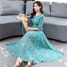 翠绿色