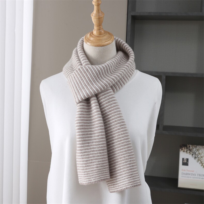 2025年秋季新款条纹披肩时尚休闲通勤，披肩，九月九羊绒