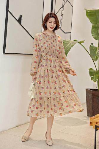 春装小碎花连衣裙，女装连衣裙，莎咔