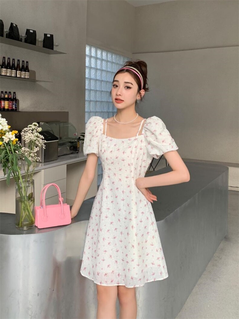 （现货）新款小碎花连衣裙，女装连衣裙，雅诗