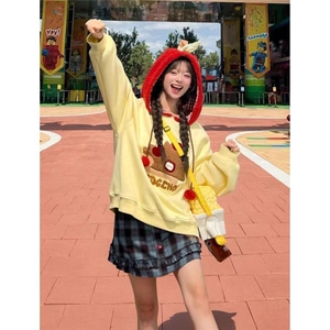 可爱风苹果刺猬刺绣连帽卫衣女秋冬宽松甜美设计感毛球装饰外套潮图片