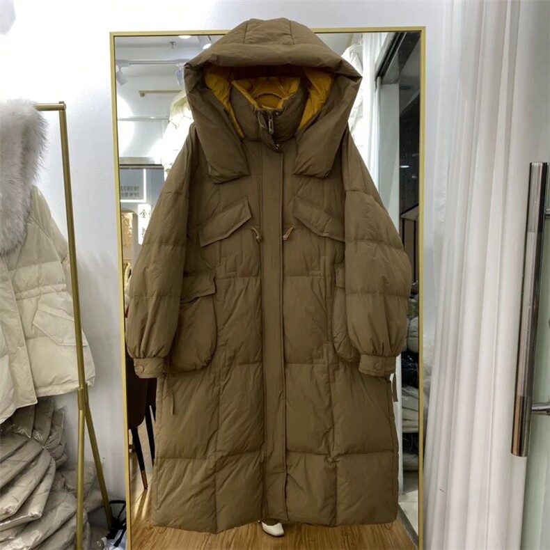 2024年冬季新款保暖鸭绒连帽女士过膝大被子羽绒服，女装羽绒服，牛米欧羽绒服工厂店