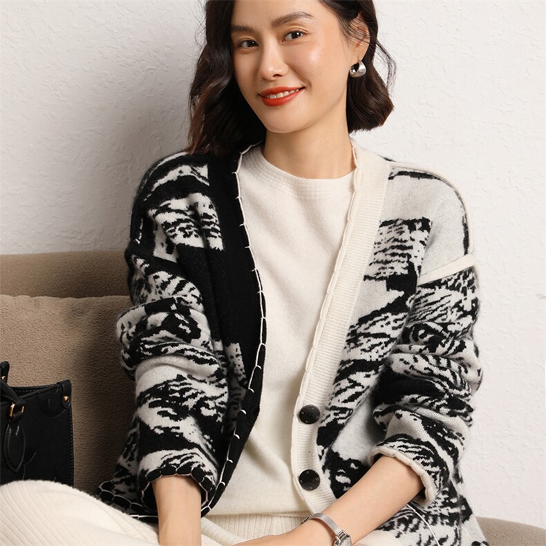 秋冬羊绒衫开衫女V领撞色外套毛衣宽松上衣,女装羊绒衫,五色羊羊绒