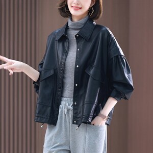 黑色皮衣外套女短款时尚2025年春装新款上衣中年妈妈大码机车夹克图片
