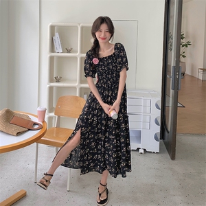 法式温柔风碎花连衣裙女2025新款夏季优雅开叉设计收腰显瘦小黑裙图片