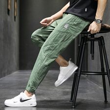 军绿色