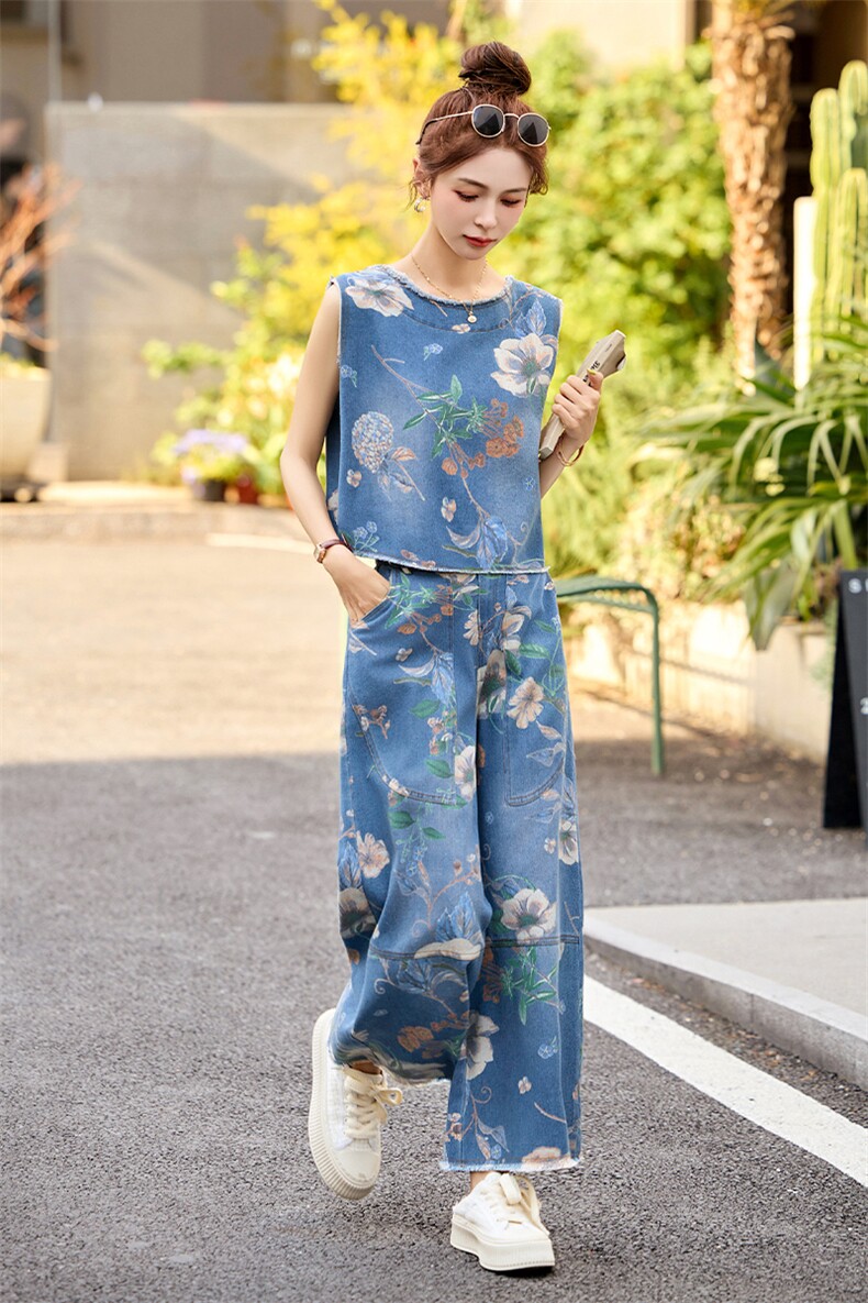 夏天无袖印花牛仔套装女2025超火夏装一整套时尚减龄九分裤两件套,女装套装/套裙,关键词