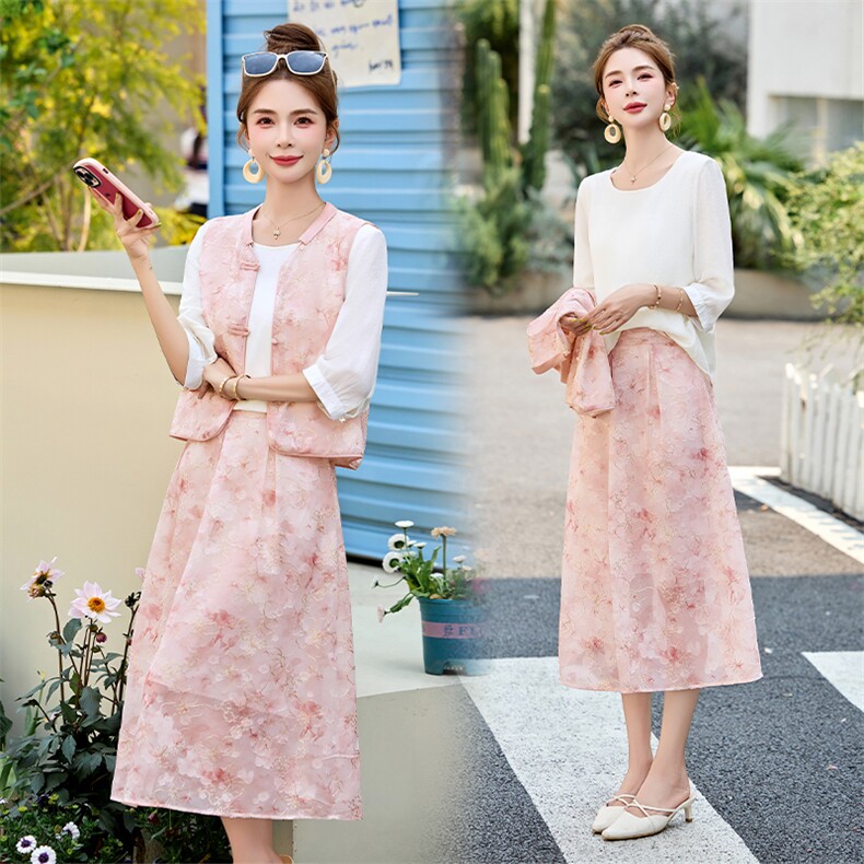 新中式裙女2025夏季新款时尚绣花国风上衣配裙子一整套，女装连衣裙，罗得堡