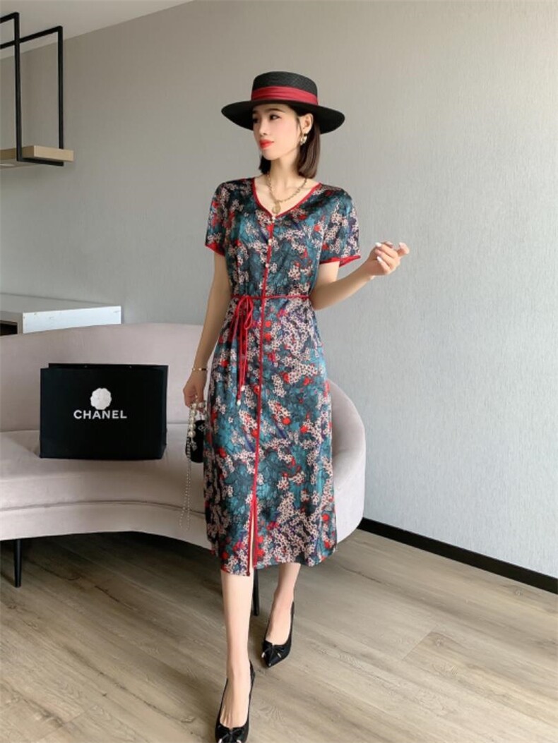 夏季新款、碎花连衣裙、，女装连衣裙，友一有二