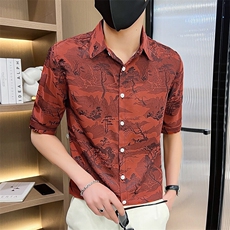 红色