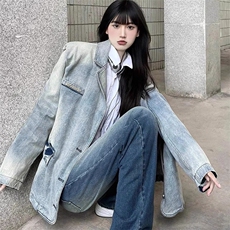蓝色