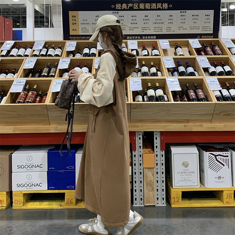 咖色撞色拼接连帽连衣裙女春季2025新款遮肉休闲宽松长款卫衣裙,女装连衣裙,2C037