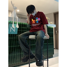 酒红色