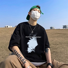黑色