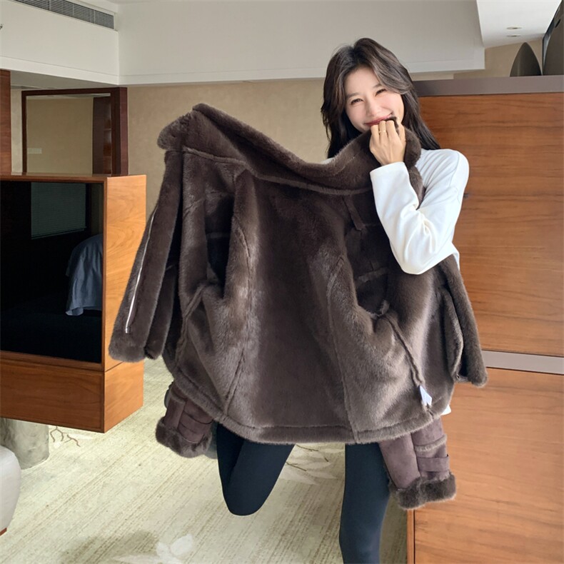 咖色仿皮毛一体羊羔毛外套女秋冬2025新款韩系小个子加厚保暖棉服,女装皮草,2C218
