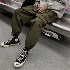 军绿色